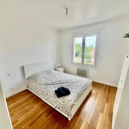 Le Triangle D'or Apartment *